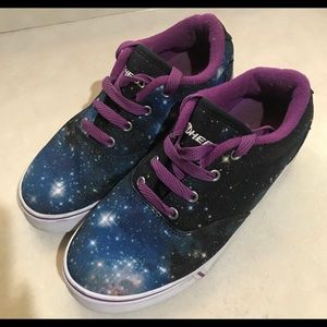 Heely’s SKATE shoes!!